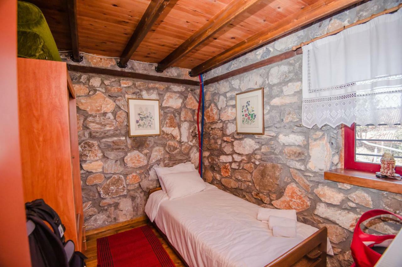 Stonehouse 2 Bedroom Chalet On Olympus Amazing View Pétra Kültér fotó