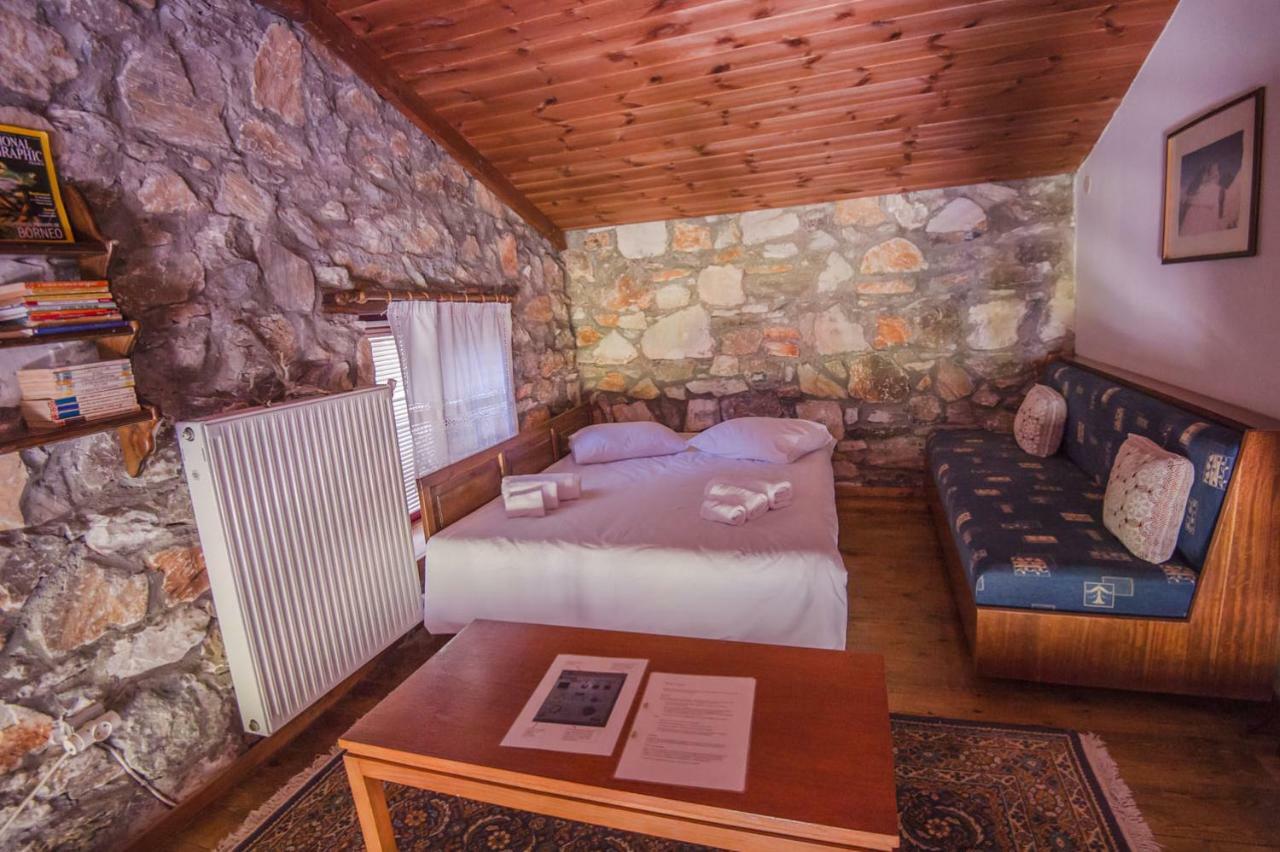 Stonehouse 2 Bedroom Chalet On Olympus Amazing View Pétra Kültér fotó
