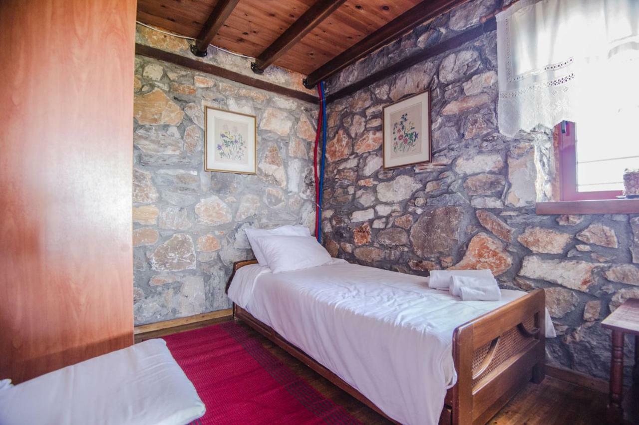 Stonehouse 2 Bedroom Chalet On Olympus Amazing View Pétra Kültér fotó
