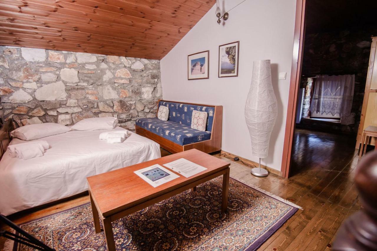 Stonehouse 2 Bedroom Chalet On Olympus Amazing View Pétra Kültér fotó